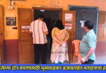 रखडलेल्या दोन प्रभागांसाठी भुसावळकर बजावताहेत मतदानाचा हक्क !