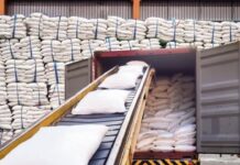 दोन वर्षांनंतर अंत्योदय रेशनधारकांना दिलासा; रावेर गोडाऊनवर साखर दाखल