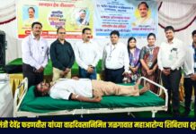 मुख्यमंत्री देवेंद्र फडणवीस यांच्या वाढदिवसानिमित्त जळगावात महाआरोग्य शिबिराचा शुभारंभ